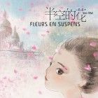 Fleurs en suspens